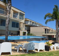 The Bluff Resort Apartments - Accommodation Search