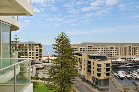 Beachside Luxury & Comfort, Ocean Views In Glenelg - Accommodation Search 25