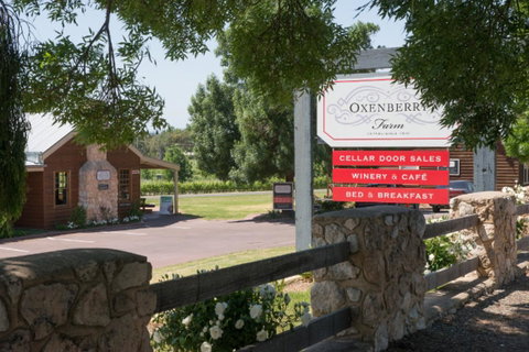 OXENBERRY FARM - Accommodation Search 0