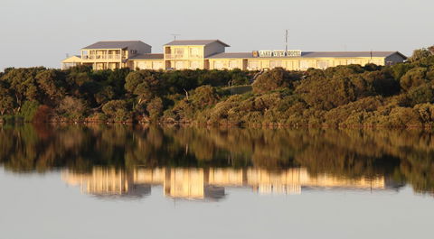 Lakeview Motel And Apartments - Accommodation Search 28