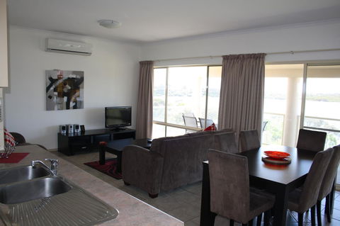Lakeview Motel And Apartments - Accommodation Search 6