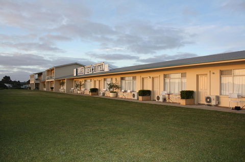Lakeview Motel And Apartments - Accommodation Search 17