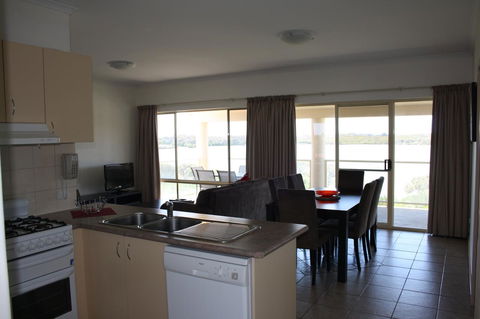 Lakeview Motel And Apartments - Accommodation Search 5