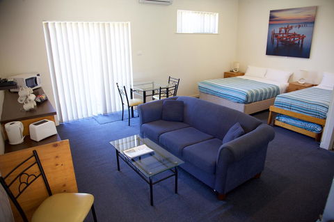Guichen Bay Motel - Accommodation Search 44