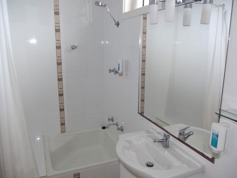 Guichen Bay Motel - Accommodation Search 43