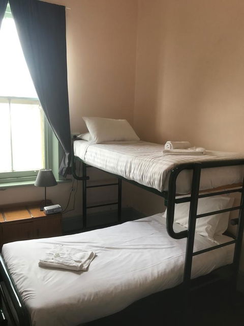 Grosvenor Hotel - Accommodation Search 2