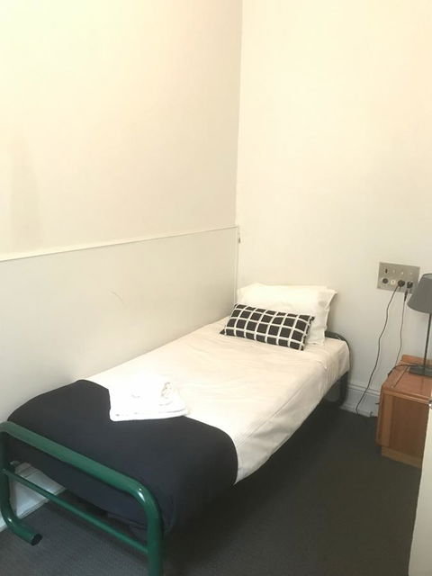Grosvenor Hotel - Accommodation Search 6