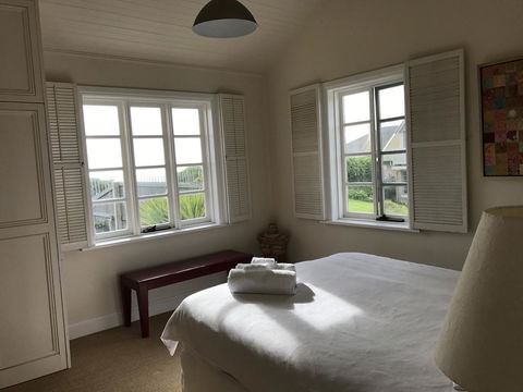 Caledonian Inn - Accommodation Search 29