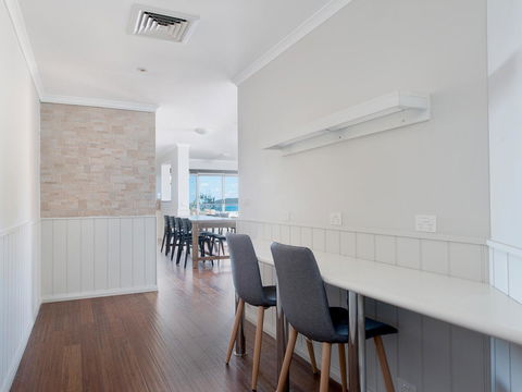 Ramada Resort By Wyndham Shoal Bay - Accommodation Search 19