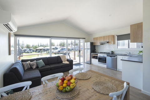 Discovery Parks - West Beach Parks - Accommodation Search 24
