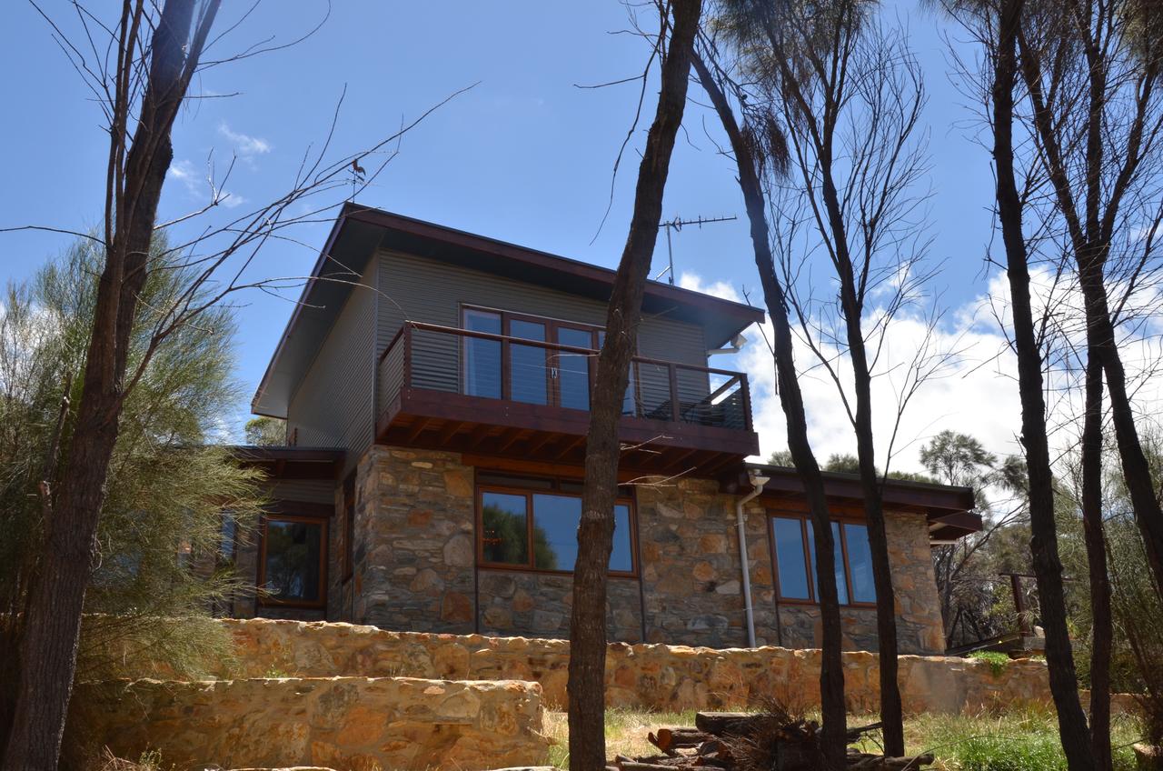 Muston SA Accommodation Search
