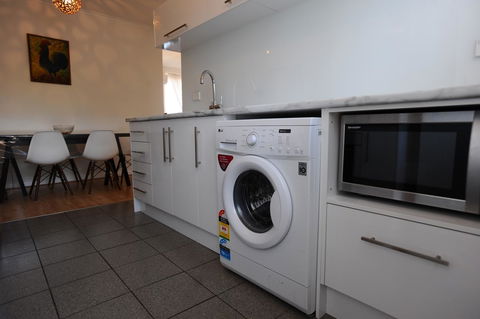 Glenelg Holiday Apartments-The Broadway - Accommodation Search 4