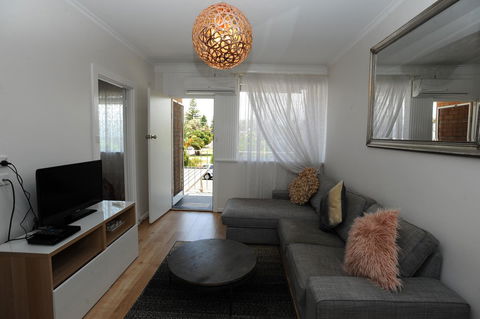 Glenelg Holiday Apartments-The Broadway - Accommodation Search 0