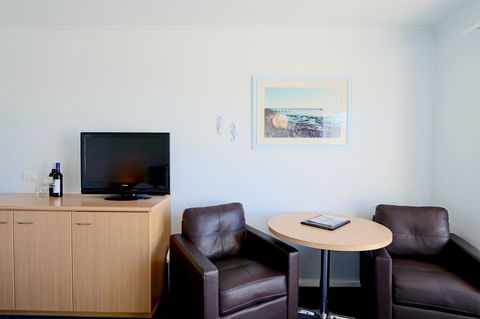 Harbour View Motel - Accommodation Search 5
