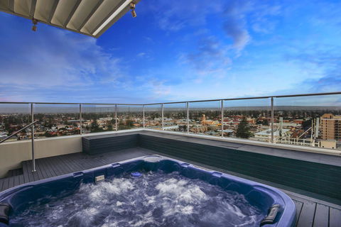 Glenelg Skyline Penthouse - Accommodation Search 0