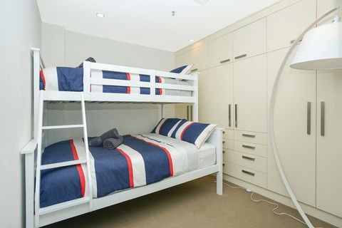 Glenelg Skyline Penthouse - Accommodation Search 44