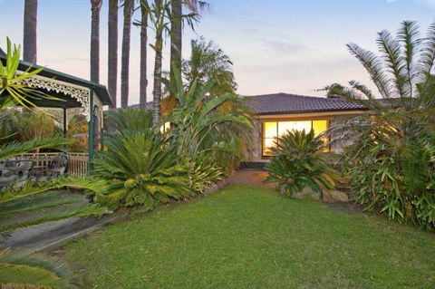 The Palms - Accommodation Search 24