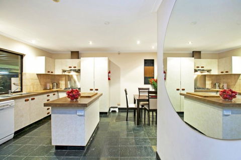 The Palms - Accommodation Search 14