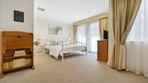 GOUGER 265 - Accommodation Search 12