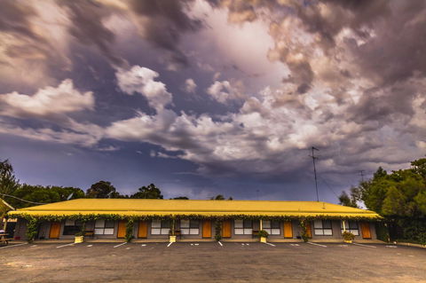 Country Roads Motor Inn Naracoorte - Accommodation Search 40