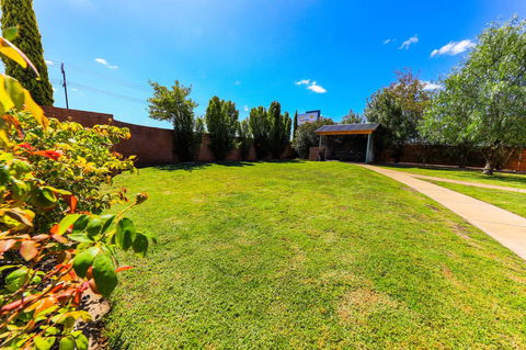 Country Roads Motor Inn Naracoorte - Accommodation Search 43