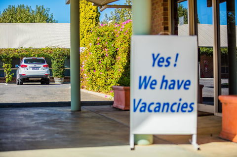 Country Roads Motor Inn Naracoorte - Accommodation Search 22