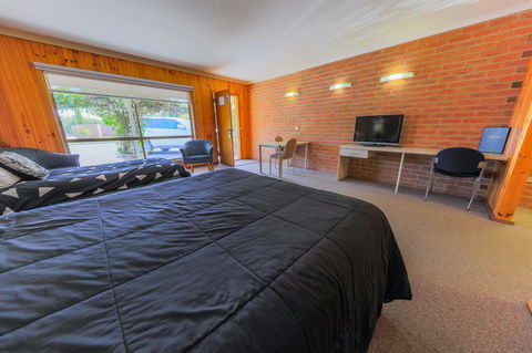Country Roads Motor Inn Naracoorte - Accommodation Search 35