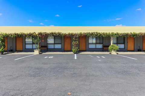 Country Roads Motor Inn Naracoorte - Accommodation Search 29