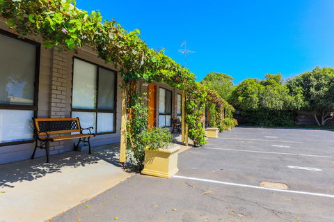 Country Roads Motor Inn Naracoorte - Accommodation Search 26