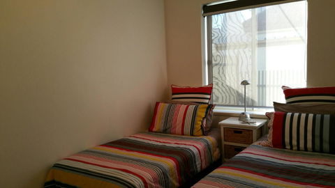 Acaill Accommodation Esplanade Living Self Check-In Self Check-Out - Accommodation Search 25