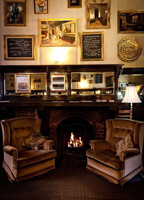 Ambassadors Hotel - Accommodation Search 22
