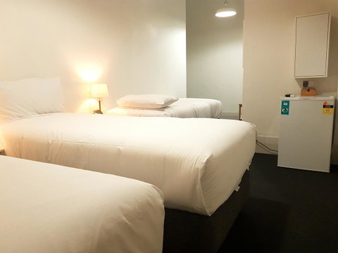 Ambassadors Hotel - Accommodation Search 5