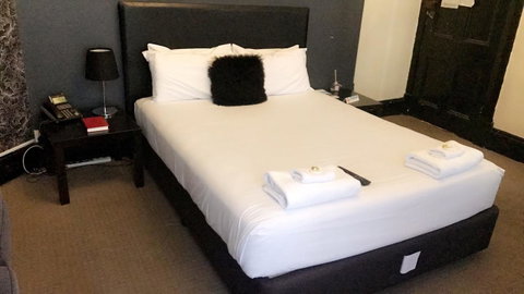 Ambassadors Hotel - Accommodation Search 39