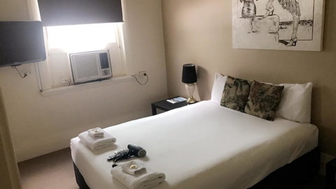 Ambassadors Hotel - Accommodation Search 33