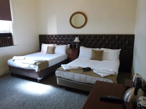 Ambassadors Hotel - Accommodation Search 13