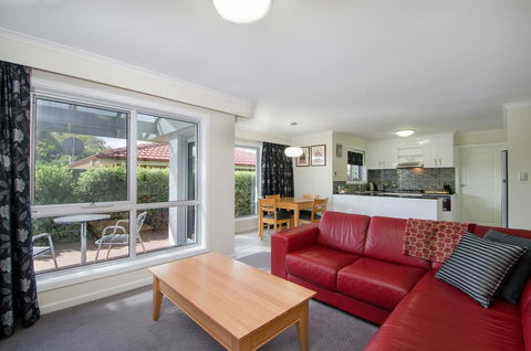 City One Apartment - Accommodation Search 0