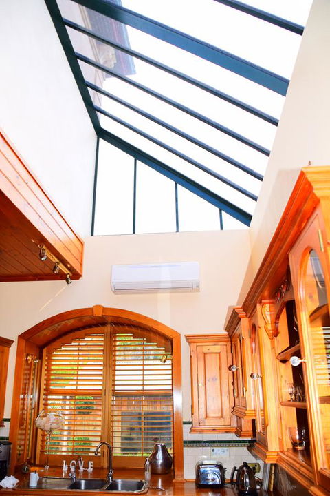 Grand Bluestone Mansion - Accommodation Search 11