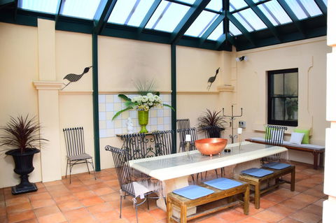 Grand Bluestone Mansion - Accommodation Search 19
