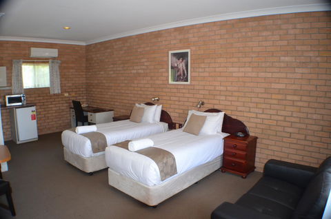 Deer Park Motor Inn Armidale - Accommodation Search 3