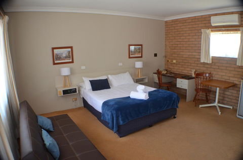 Deer Park Motor Inn Armidale - Accommodation Search 7