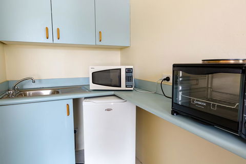 Abcot Inn - Accommodation Search 4