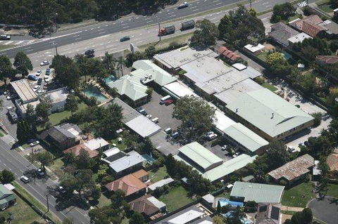 Abcot Inn - Accommodation Search 22