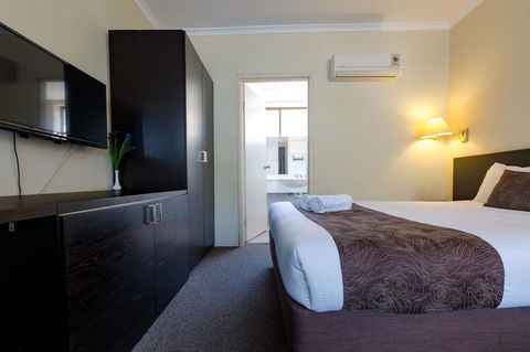 Abcot Inn - Accommodation Search 9