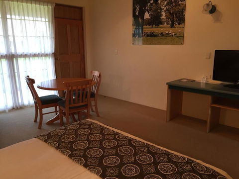 Coonawarra Place Motor Inn - Accommodation Search 25