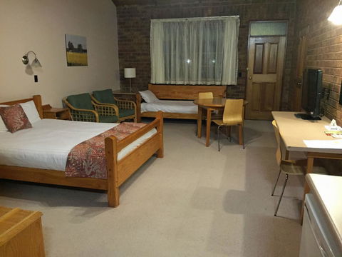 Coonawarra Place Motor Inn - Accommodation Search 1