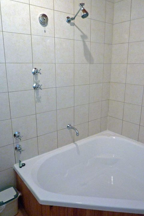 Coonawarra Place Motor Inn - Accommodation Search 10