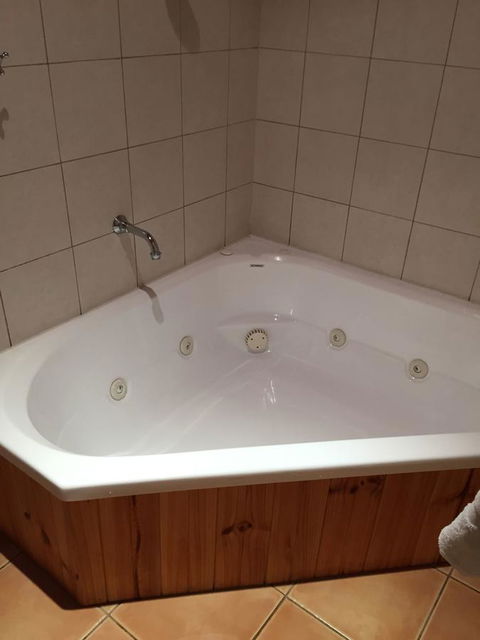 Coonawarra Place Motor Inn - Accommodation Search 15