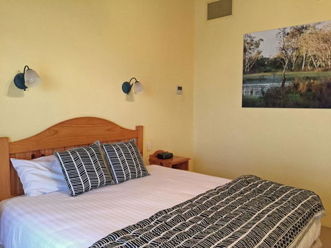 Coonawarra Place Motor Inn - Accommodation Search 2