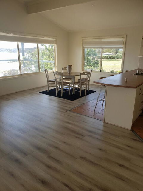 Emu Bay Lodge - Accommodation Search 14