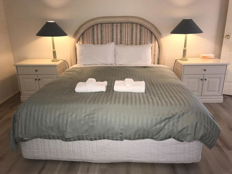Emu Bay Lodge - Accommodation Search 10
